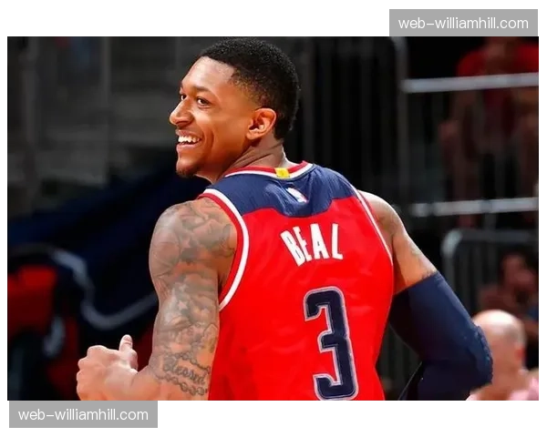 阿夫迪亚场均30.3分位列1月得分榜第四 阿夫迪亚场均30.3分位列1月得分榜第四